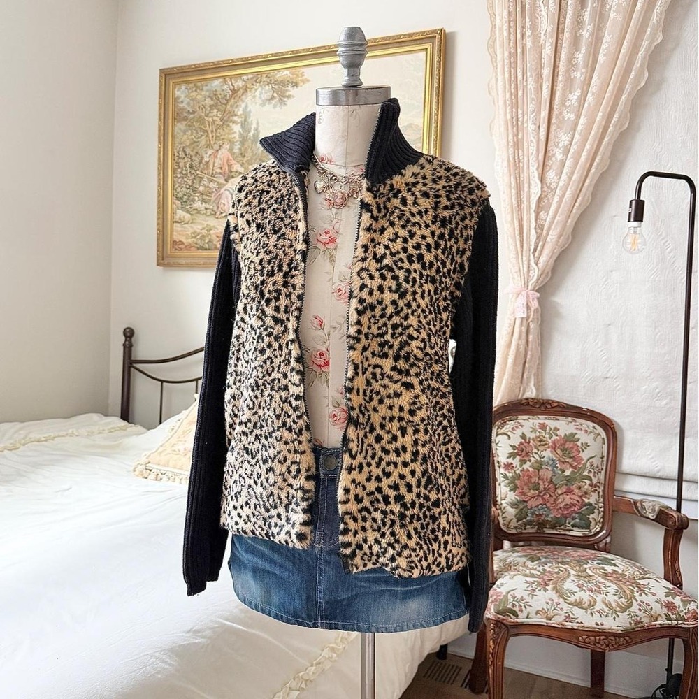 Y2K Parkhurst size small leopard print fur zip front knit cardigan